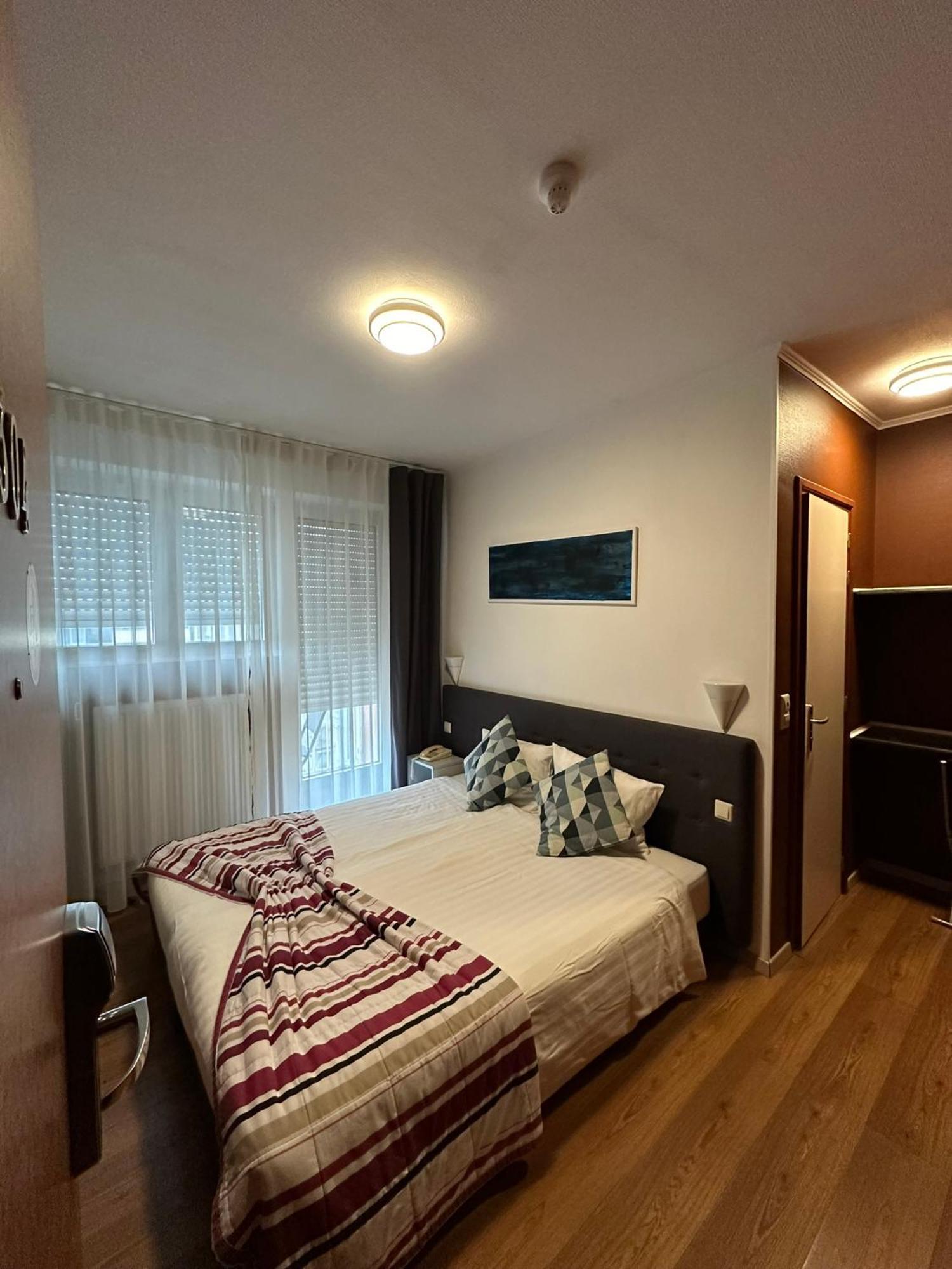 Yasha Hotel Luxembourg Eksteriør bilde