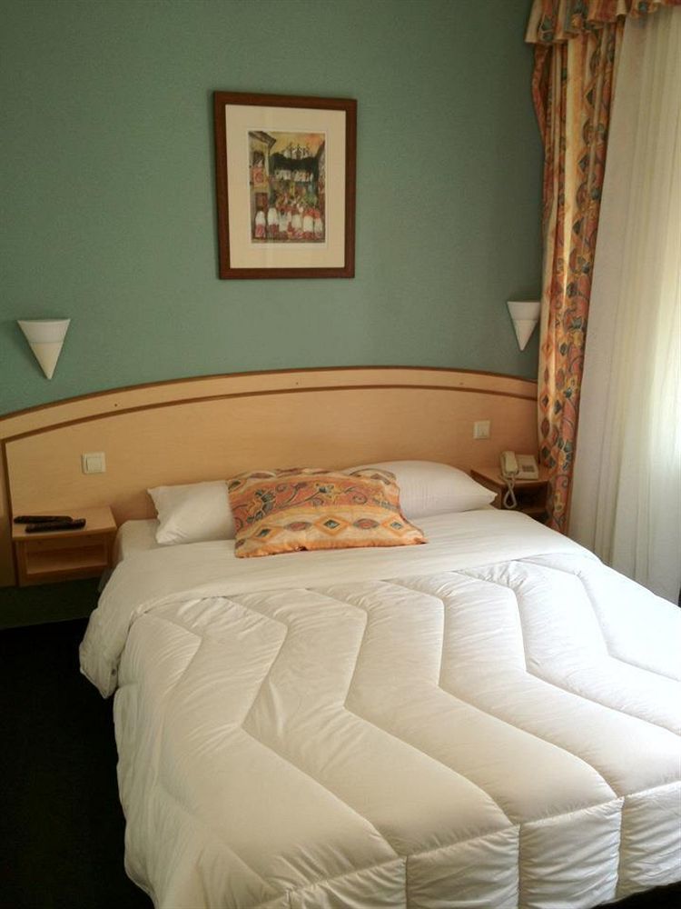 Yasha Hotel Luxembourg Eksteriør bilde
